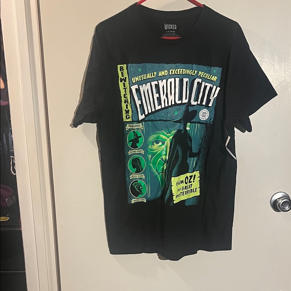 Wicked Emerald City Graphic Tee - Black/Green